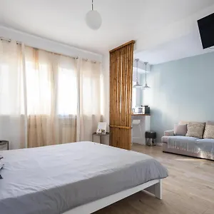 https://1bed-flat-central-bucharest.bucharesthotelsnow.com